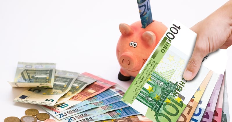 10 astuces pour économiser de l'argent en voyageant seul